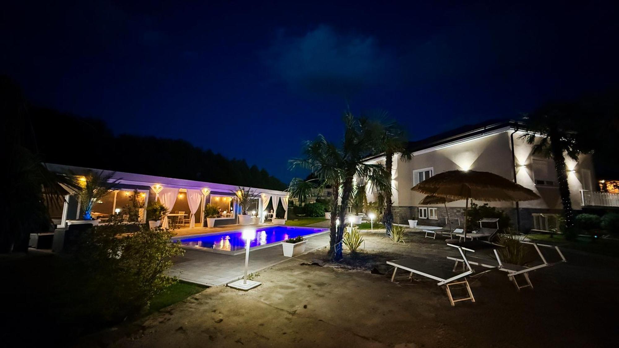 Villa Marchese Lake Maggiore Somma Lombardo Exterior photo